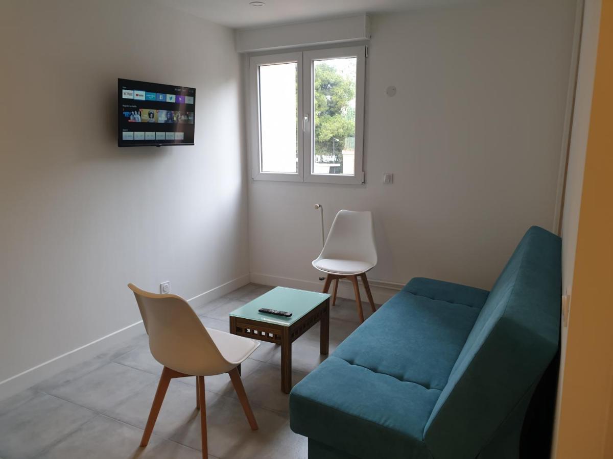 Appartements Renove 2023 Proche Aeroport 5Min, Gare Sncf 2 Min, Tramway Au Pied De L'Immeuble , Parking Possible, Renovated Apartments 2023 Near The Airport 5 Min, Train Station 2 Min, Tram Next To The Building 1 Min, Parking Possible Nice Eksteriør billede