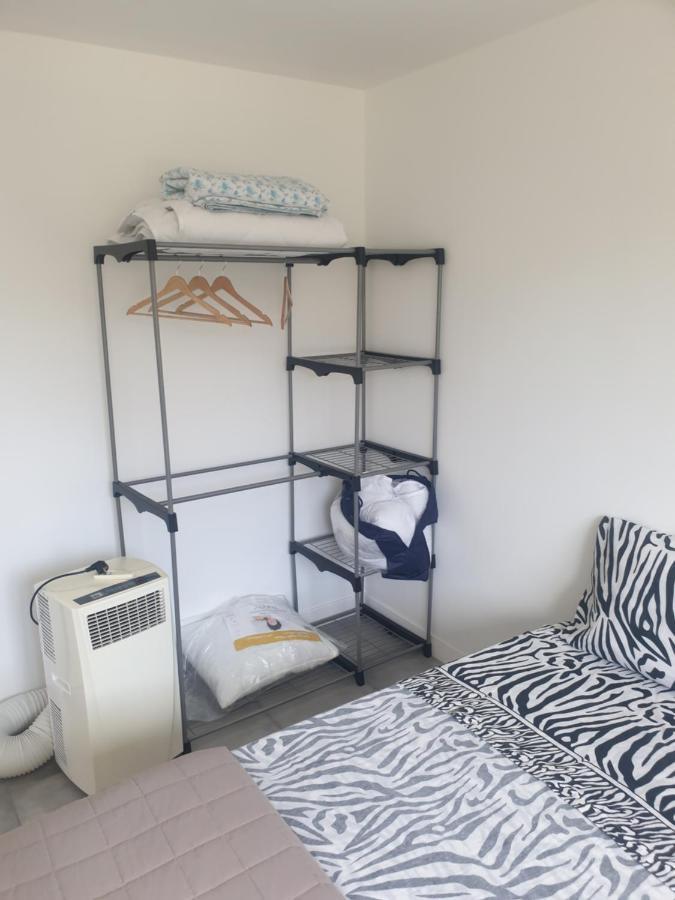 Appartements Renove 2023 Proche Aeroport 5Min, Gare Sncf 2 Min, Tramway Au Pied De L'Immeuble , Parking Possible, Renovated Apartments 2023 Near The Airport 5 Min, Train Station 2 Min, Tram Next To The Building 1 Min, Parking Possible Nice Eksteriør billede